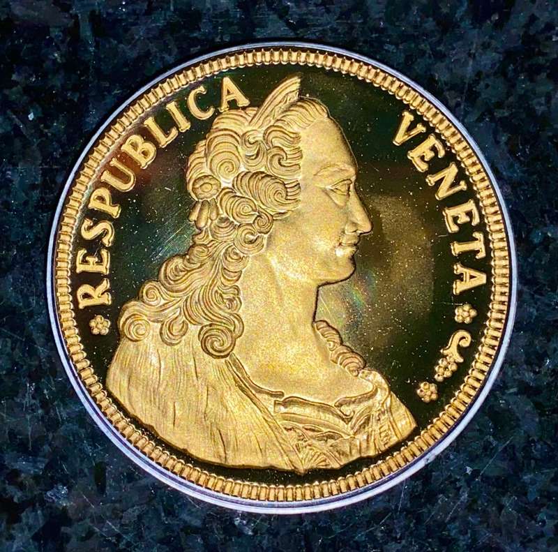 CAPE COIN HERITAGE TAVERNS OF THE SEA COLLECTION - 1769 VENICE 1 SCUDO - 925 SILVER GOLD PLATED