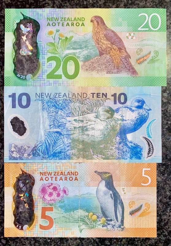 NEW ZEALAND SET 20 DOLLARS 2016 - 10 DOLLARS 2007 & 5 DOLLARS 2015 (1 BID TAKE ALL)