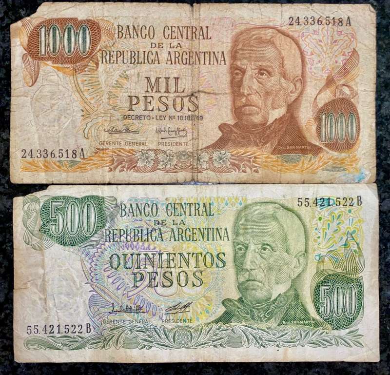 ARGENTINA SET 1000 PESOS & 2 PESOS ND 1976 (1 BID TAKES ALL)
