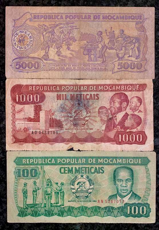 MOZAMBIQUE SET 50000 METICAIS 1993, 5000 METICAIS 1989, 1000 METICAIS 1986 & 100 METICAIS 1983