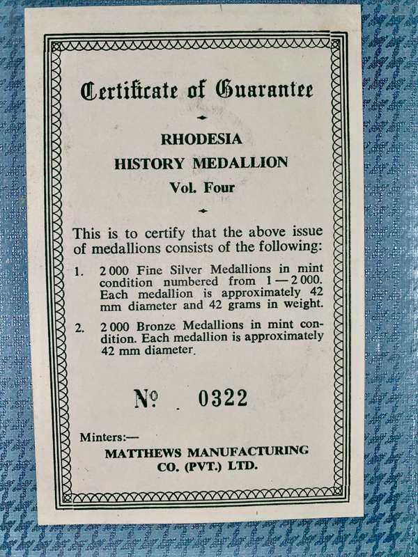 RHODESIA PURE SILVER RHODESIAN HISTORY SENATOR CHIEF CHIRAU 1976 NO 0332 WITH CERT IN ORIGINAL BOX