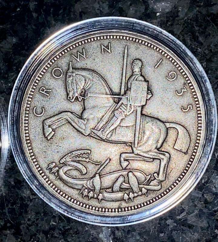 GREAT BRITAIN SILVER CROWN 1935 DRAGON SLAYER GOOD CONDITION SILVER CROWN - IN CAPSULE