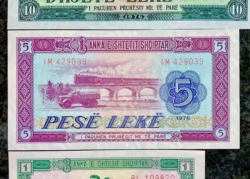 ALBANIA SET 10 LEKE - 5 LEKE - 1 LEKE 1976 UNC (1 BID TAKES ALL)