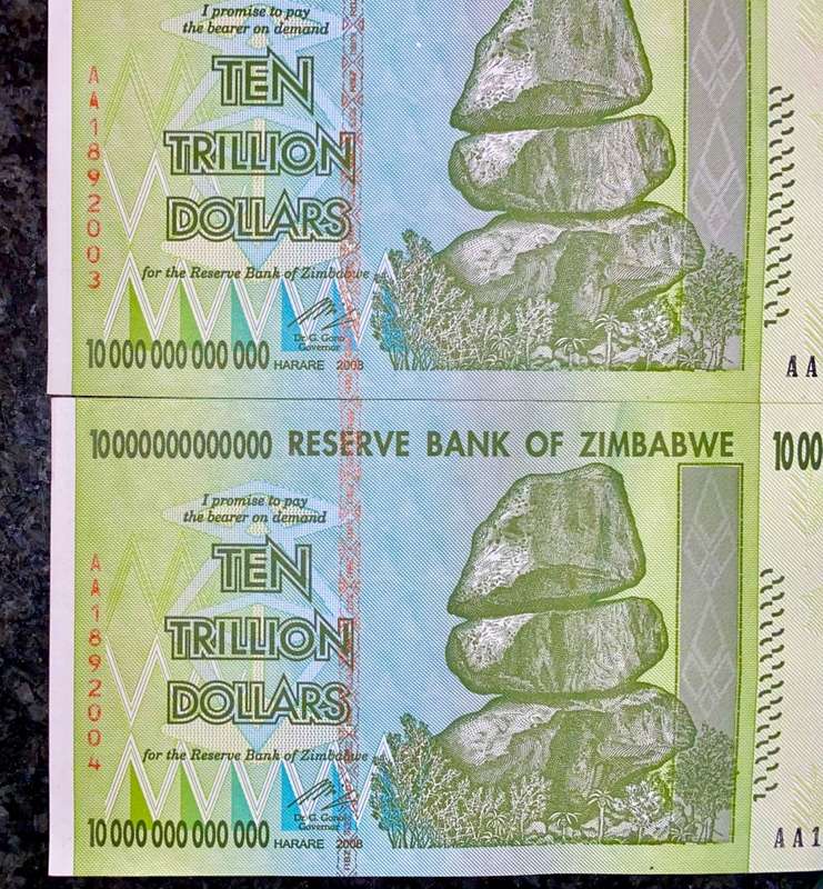 ZIMBABWE AA 10 TRILLION DOLLARS IN SEQUENCE AA1892003-004 HARARE 2008 ZIM BIRD WTM