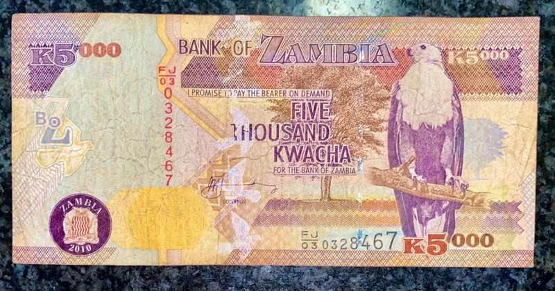 ZAMBIA ERROR 5000 KWACHA 2010 WRONG SECURITY THRED(OLD AND NEW) - THOUSAND MISS PRINT
