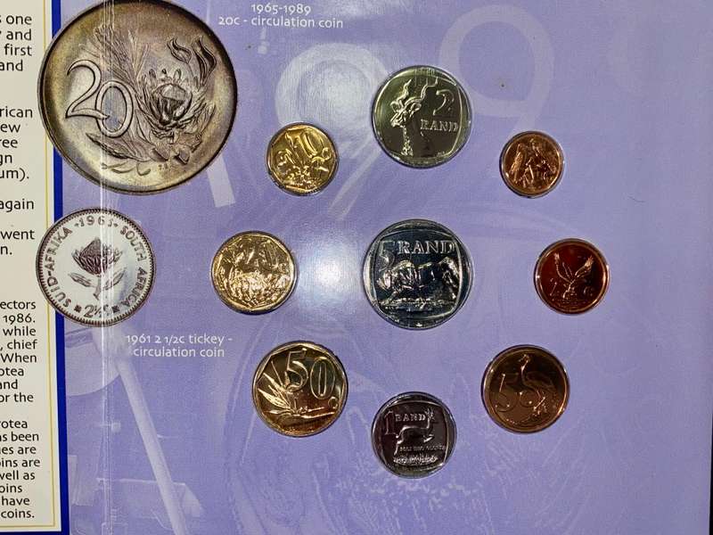 S A MINT UNCIRCULATED SET 1998 -- R5 TO 1 CENT - IN FOLDER COINS SEALED FROM SA MINT
