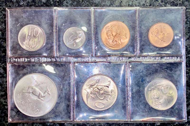 S A MINT UNCIRCULATED SET SILVER R1 TO 1 CENT -- 1967 AFRIKAANS -- SEALED FROM SA MINT