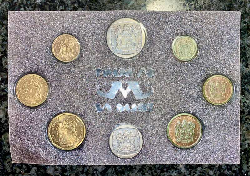 S A MINT UNCIRCULATED SET 1991 -- R2 TO 1 CENT - SEALED FROM SA MINT