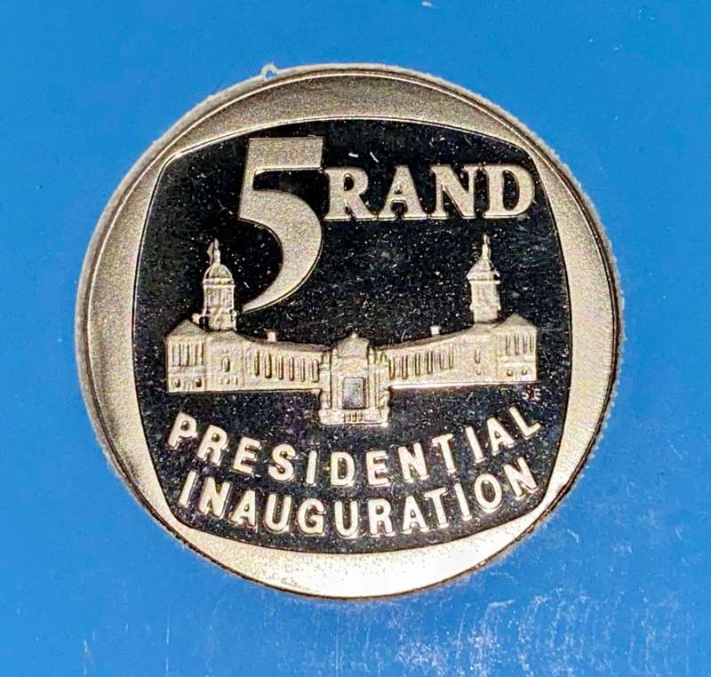 SOUTH AFRICA ERROR PROOF R5 -- 1994 PRESIDENTIAL INAUGURATION -- IN ORIGINAL S A MINT CASE