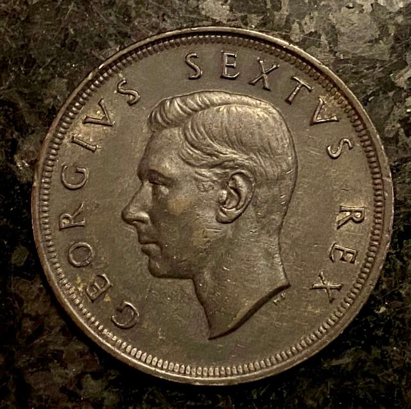 S A UNION SILVER 5 SHILLINGS 1952 - COMPLETELY BLACK TONING - SILVER CROWN