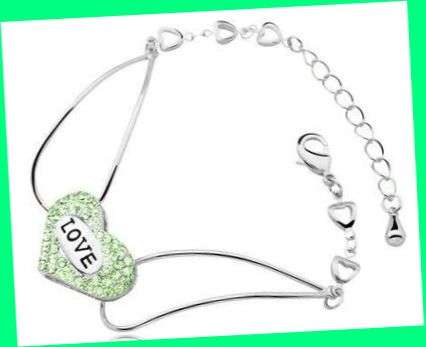 *R1* - DAINTY GREEN CRYSTAL HEART LOVE BRACELET
