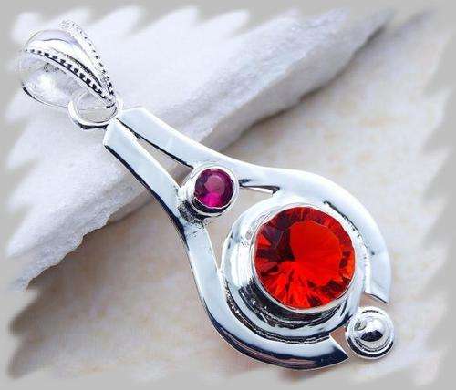 BRILLIANT CHERRY QUARTZ 925 SILVER PENDANT