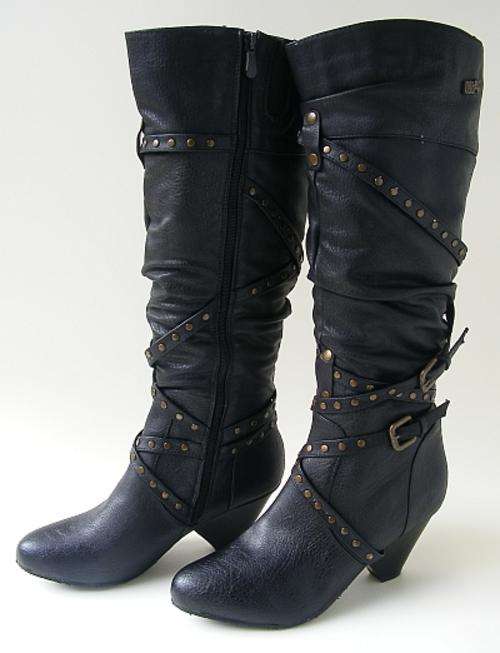 SIZE: 7 - GORGEOUS BLACK STUDDED BOOTS - SLIM LEG