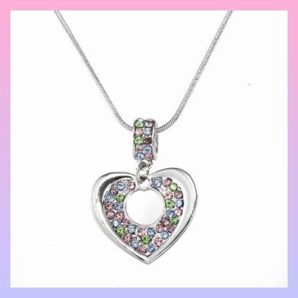PRETTY SILVER HEART RHINESTONE PENDANT AND CHAIN