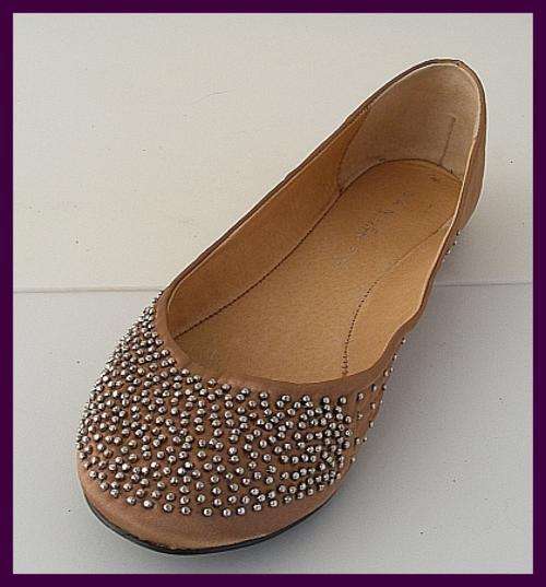 LIGHT TAN CASSANDRA SHOES FROM ZOOM - SIZES : 7 and 8