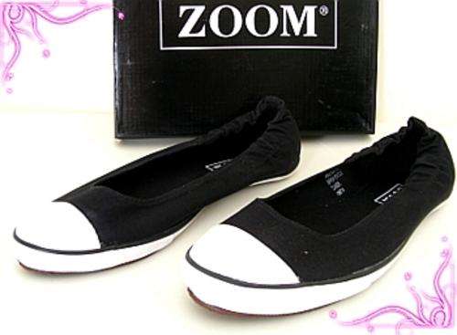 BLACK CASUAL SLIP ON TAKKIES FROM ZOOM - SIZE: 6