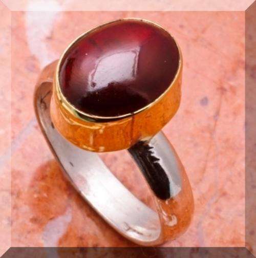 ELEGANT GARNET HANDCRAFTED 925 SILVER RING - SIZE: 7.5
