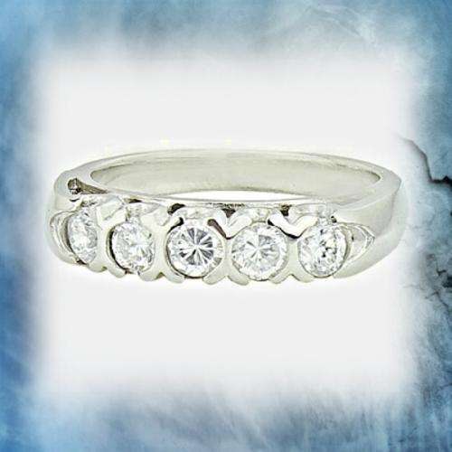 *Jewelry Forever* 0.24CT CLEAR CZ SILVER SS RING - SIZE: 8.25