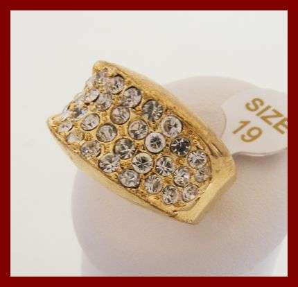 GOLD ELECTRO PLATED & DIAMANTE FASHION RING