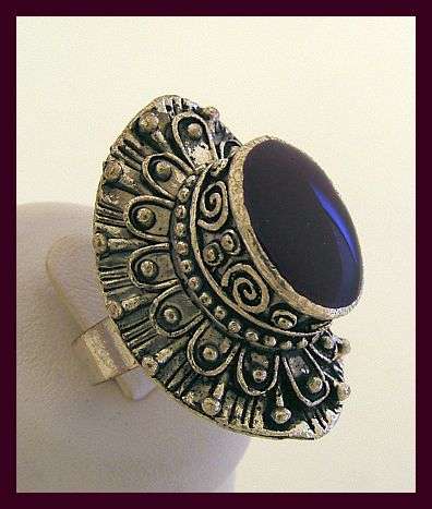 ANTIQUE STYLE METAL RING WITH VIOLET ENAMEL - ADJUSTABLE