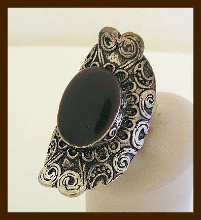 ANTIQUE STYLE METAL RING WITH BROWN ENAMEL - ADJUSTABLE