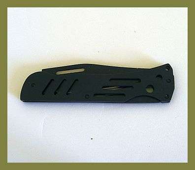 *R1* - SMALL BLACK PEN KNIFE