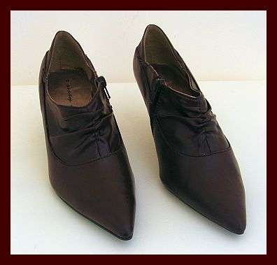 BROWN ANKLE BOOTS FROM SISSY BOY - SIZE: 6