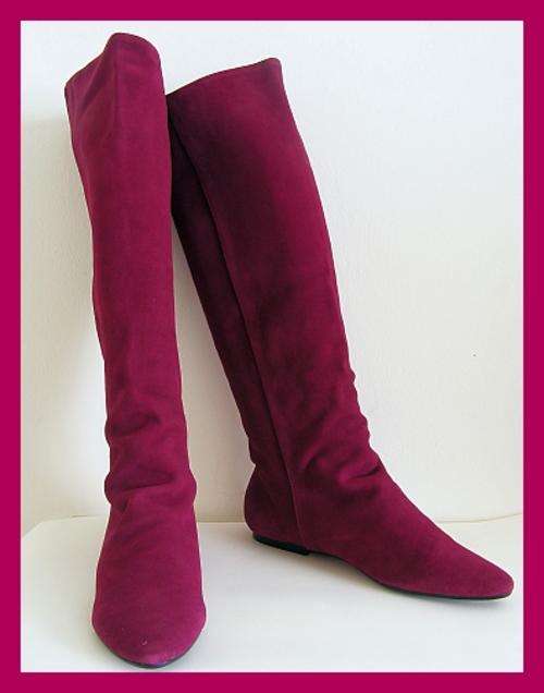 SIZE: 4 - STUNNING GENUINE LEATHER MAGENTA STRETCH BOOTS FROM WOOLWORTHS