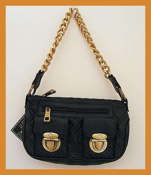 STUNNING BLACK HANDBAG WITH GOLD CHAIN HANDLE FROM ZOOM