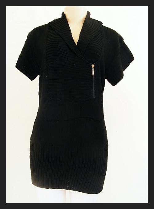 *R1* - SIZE: ONE SIZE FITS ALL - BLACK LONG KNIT SLEEVELESS JERSEY