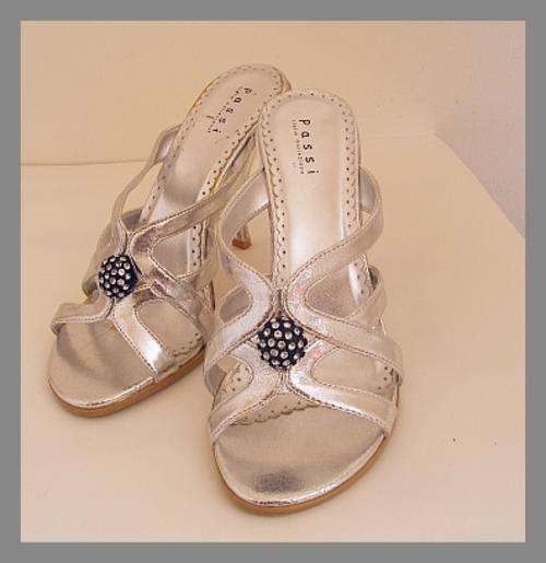 *R1* - SIZE: 7 - SILVER & DIAMANTE SANDALS WITH CLEAR WEDGE HEEL