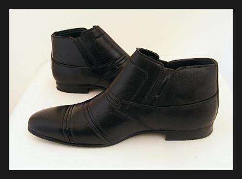SIZE: 9 - BLACK SLIP ON SHOES FROM GINO PAOLI