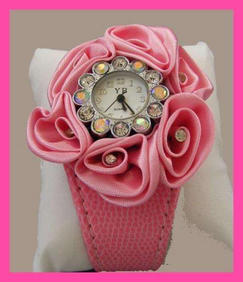 GORGEOUS PINK ROSES & DIAMANTE WATCH