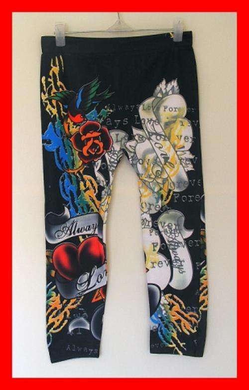 SUPER TRENDY PRINTED LEGGINGS - SIZE: MEDIUM