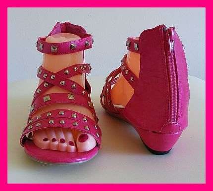 SIZE: 6 - PINK STUDDED SANDALS