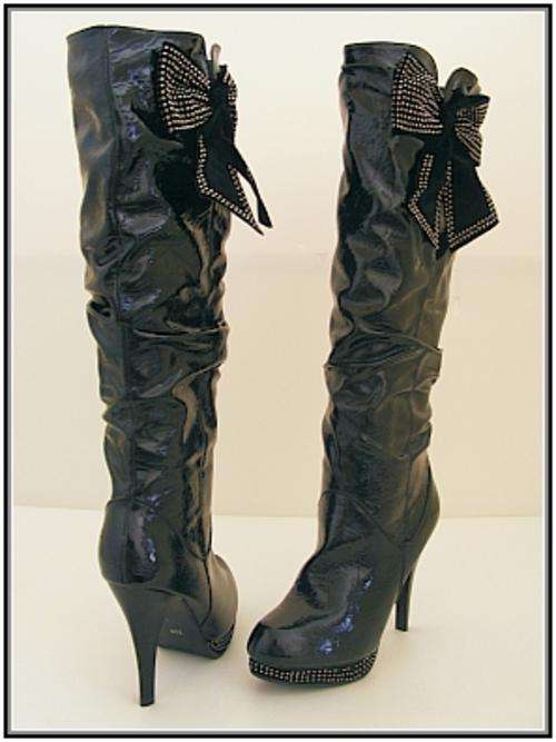 *R1* - SIZE: 5 - BLACK PATENT PLATFORM BOOTS WITH BLING DETAIL