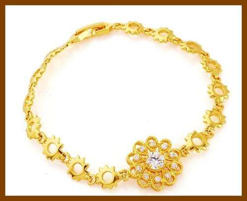 *R1* - STYLISH 18K GEP CZ FLOWER BRACELET - TOP QUALITY