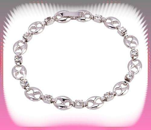 *R1* - SILVER CZ LINK BRACELET - VERY PRETTY