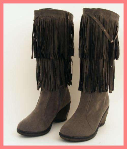 *R99 Stock Clearance* - PERFECT GREY FRINGED WEDGE HEEL BOOTS - SIZES: 6