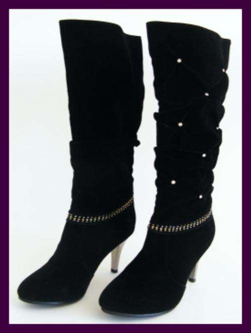 BLACK KNEE HIGH BOOTS WITH DIAMANTE & SILVER HEELS - SIZE 6