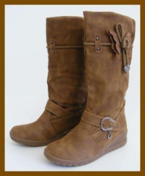 SIZE: 6 - BROWN SOFT LEATHER TOUCH BOOTS WITH BUTTERFLY TIE DETAIL