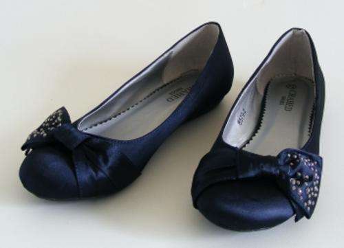 SIZE: 5 - DARK BLUE SATIN PUMPS