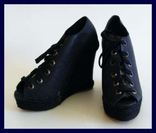 SIZE: 4 - TRENDY BLACK WEDGE HEEL LACE-UP PEEPTOE HEELS