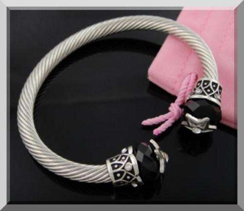 STUNNING STERLING SILVER CUFF BRACELET