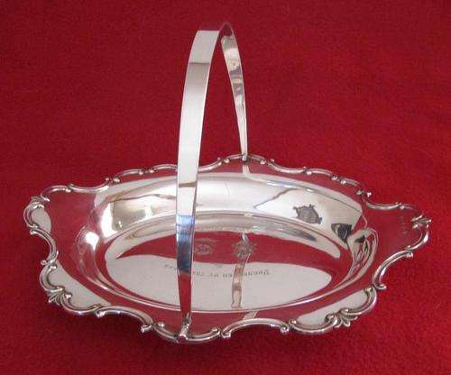 Birmingham Silver Cake Plate with Hinged Handle