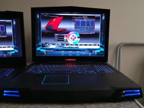Alienware M17X i7
