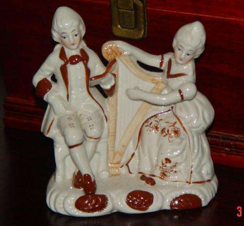Beautiful "Musicians" ornament