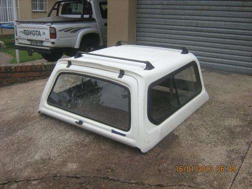 Toyota Hilux Double Cab Beekman Canopy 2003 - For Sale