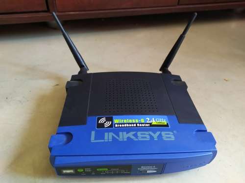 2x WiFi Router