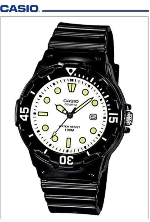 CASIO LADIES 100M SPORT DIVERS WATCH **VALUE: R1620.00**